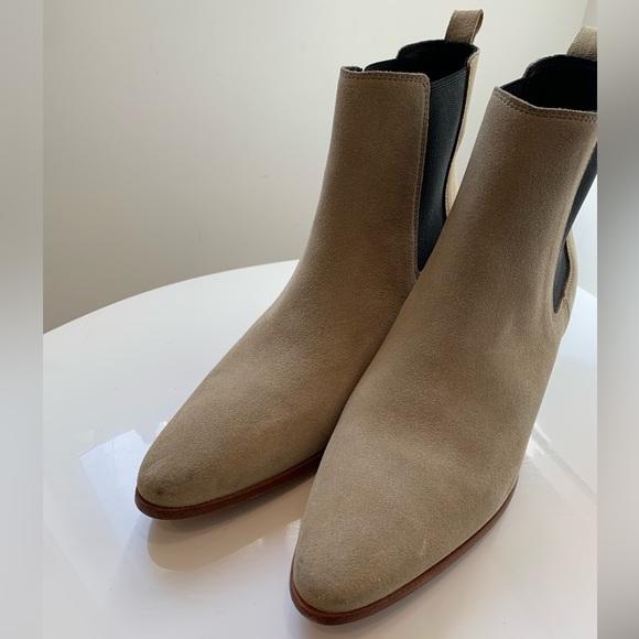 IRO Yvette tan suede Chelsea boots. Size 38 - Picture 5 of 8